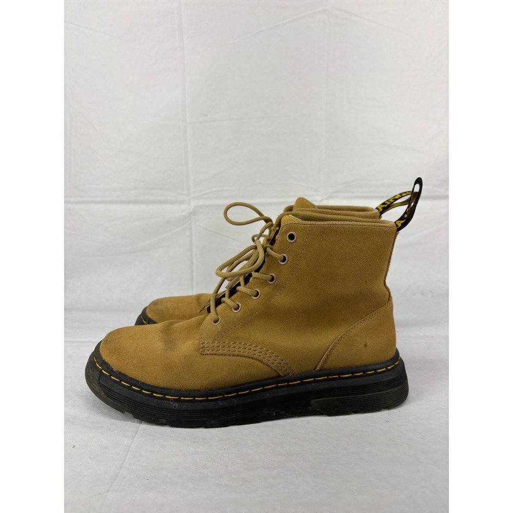 Dr. Martens Crewson Chukka Boots Mens Tan Suede Ankle Comfort Outdoor 9M